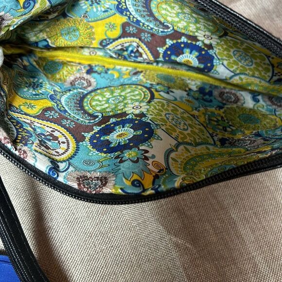 Cosmetic bag “messy hair, don’t care” - Picture 3 of 3